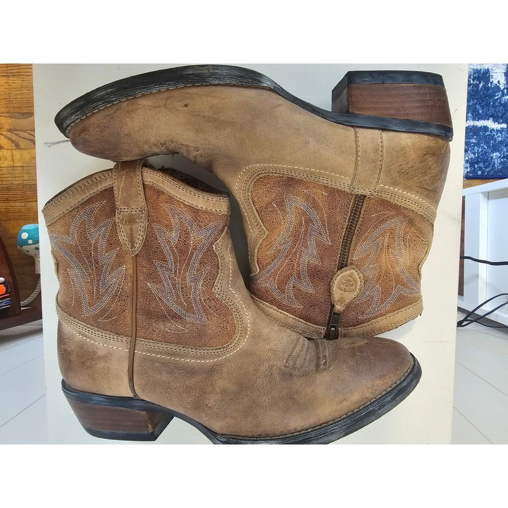 Ariat Unbridled Ankle Boots Womens 8B Brown Distressed Leather Western 10007966 - Picture 2 of 7